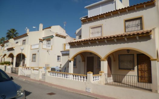 SOLD! 3 Bedroom Villa in Playa Flamenca. Close to Amenities.