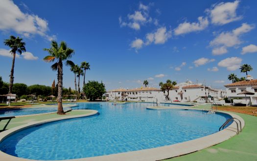 2 Bedroom Townhouse Located in Lago Jardin